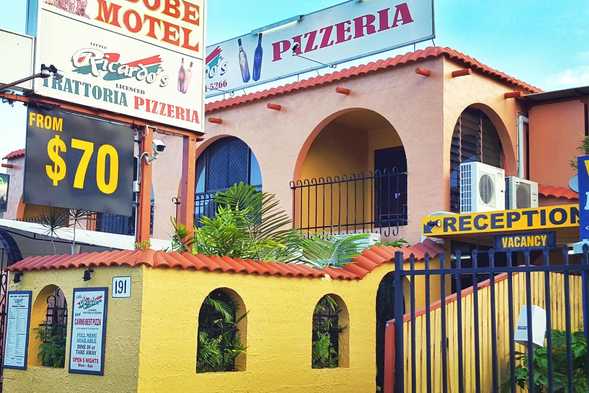 Adobe Motel Cairns Bagian luar foto